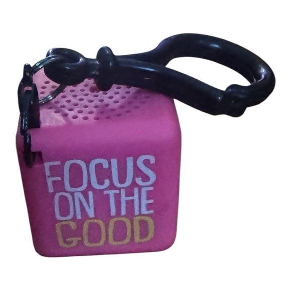 Bitty Boom Hot Pink ‘Barbie’ portable 1.3” size Bluetooth Speaker NWOT - Picture 6 of 7